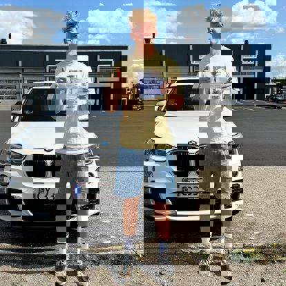 369704989 898219661942695 2401039608127985701 N